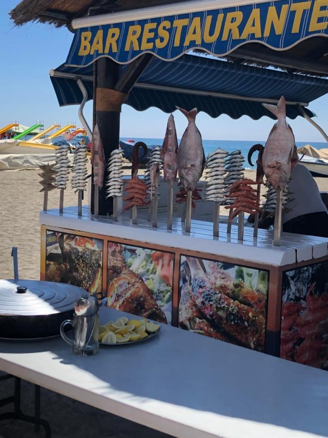 Relaxing Vacation At The Beach مالقة المظهر الخارجي الصورة